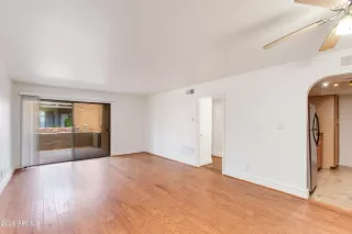 Photo #1: 6728210 Listing