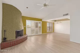 Photo #2: 6728268 Listing