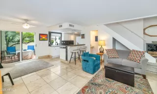 Photo #2: 6728327 Listing 