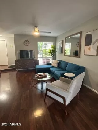 Photo #2: 6728459 Listing 