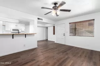 Photo #5: 6728552 Listing