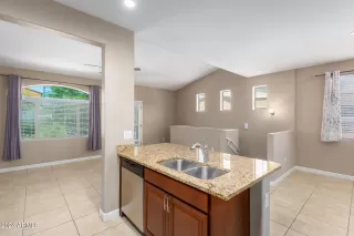 Photo #6: 6728785 Listing 