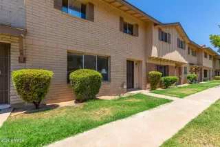 Photo #2: 6728892 Listing 