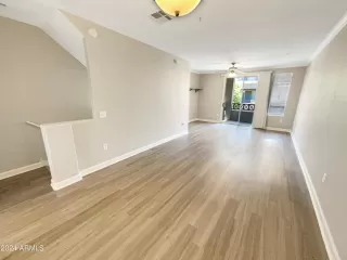 Photo #2: 6728957 Listing