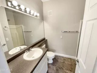 Photo #6: 6728957 Listing