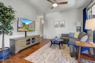 Photo #2: 6728963 Listing