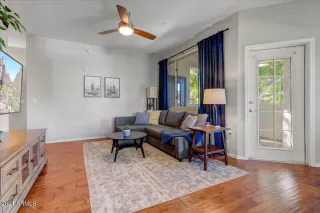 Photo #3: 6728963 Listing