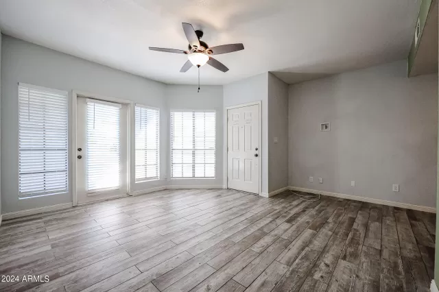 MLS: 6728998 Condo For Sale