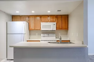 Photo #6: 6728998 Listing