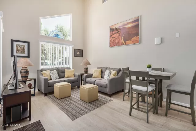 MLS: 6729027 Condo For Sale