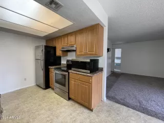 Photo #5: 6729099 Listing