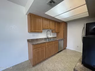 Photo #6: 6729099 Listing