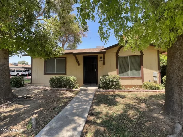 MLS: 6729232 Condo For Sale