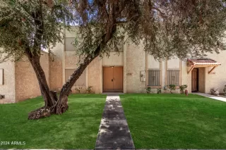 Photo #1: 6729337 Listing 