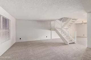 Photo #2: 6729337 Listing 