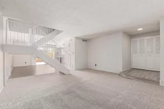 Photo #3: 6729337 Listing 