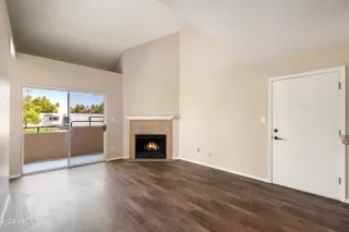 Photo #4: 6729373 Listing