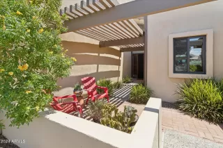 Photo #2: 6729471 Listing