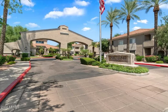 MLS: 6729528 Condo For Sale