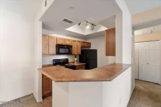 Photo #2: 6729528 Listing