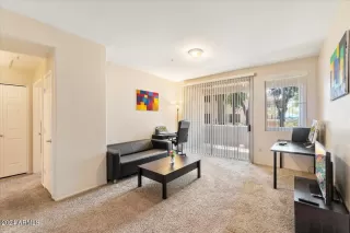 Photo #4: 6729528 Listing