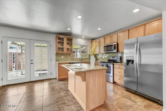 MLS: 6729659 Condo For Sale