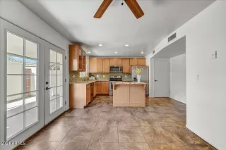 Photo #6: 6729659 Listing 