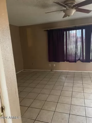 Photo #3: 6729683 Listing