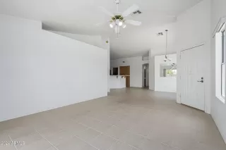Photo #4: 6729780 Listing