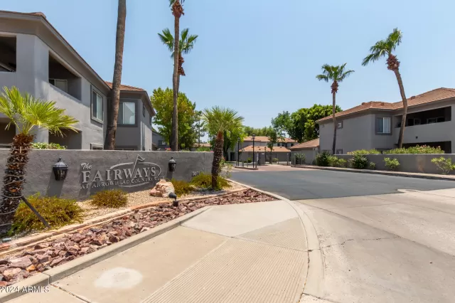 MLS: 6729784 Condo For Sale