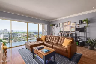 Photo #5: 6729825 Listing