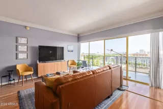 Photo #6: 6729825 Listing