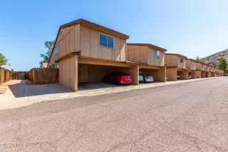 Photo #2: 6729916 Listing