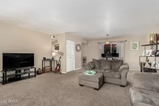 Photo #4: 6730031 Listing