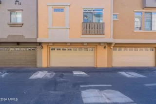 Photo #3: 6730260 Listing