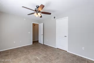 Photo #5: 6730260 Listing