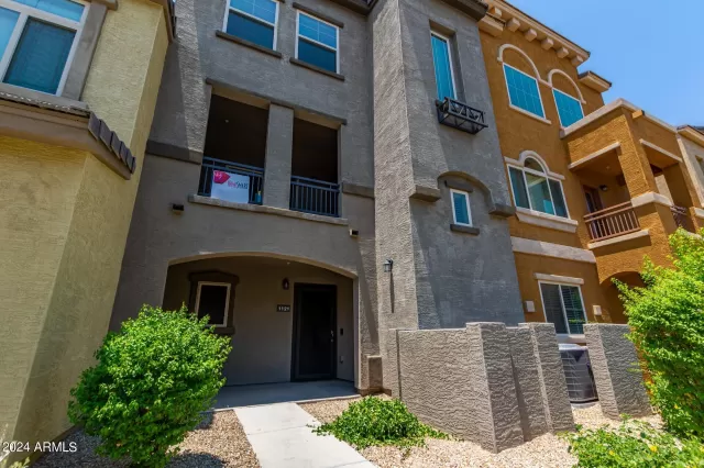 MLS: 6730342 Condo For Sale