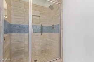 Photo #5: 6730433 Listing 