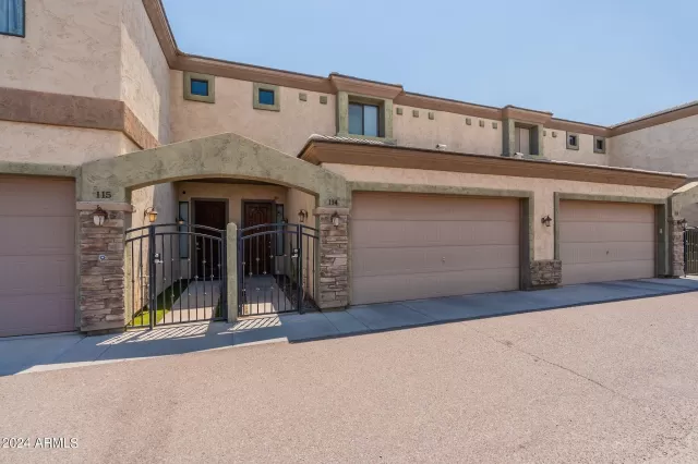 MLS: 6730537 Condo For Sale