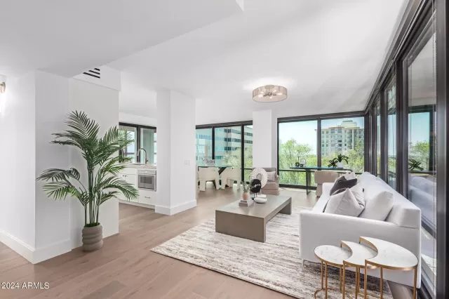 MLS: 6730557 Condo For Sale