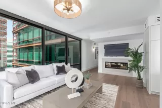 Photo #6: 6730557 Listing 