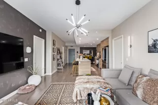 Photo #3: 6730622 Listing