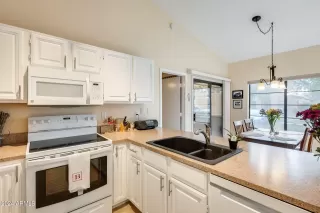 Photo #1: 6730827 Listing 