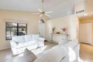 Photo #5: 6730827 Listing 