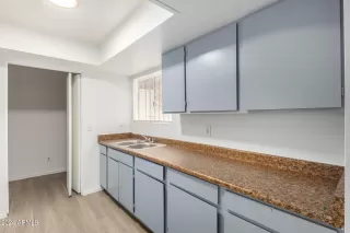 Photo #5: 6730834 Listing