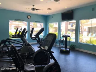 Photo #5: 6730963 Listing