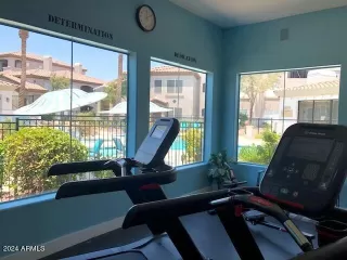 Photo #6: 6730963 Listing