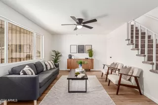 Photo #4: 6730974 Listing 