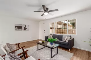 Photo #6: 6730974 Listing 