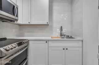 Photo #1: 6730987 Listing